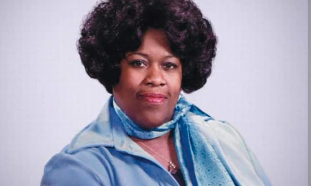 Discover the life of Carl Ellan Kelley, the half-sister of Aretha Franklin. Learn about her early life, family background, children, relationship